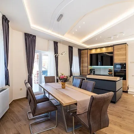 Holiday home Ferienhaus Mit Privatpool Fuer 8 Personen Ca 160 Qm In Zadar, Dalmatien Und Umgebung Zadar